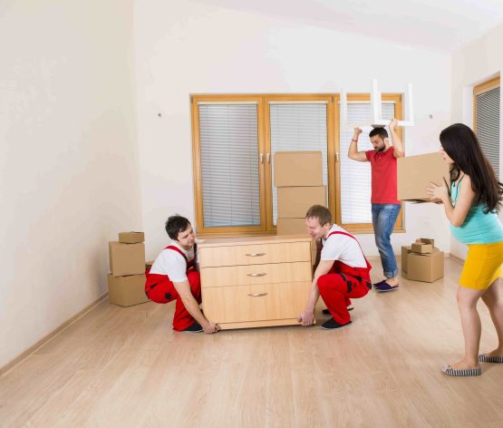 movers-in-a-new-home-with-a-young-family-SBI-305121541 (1)